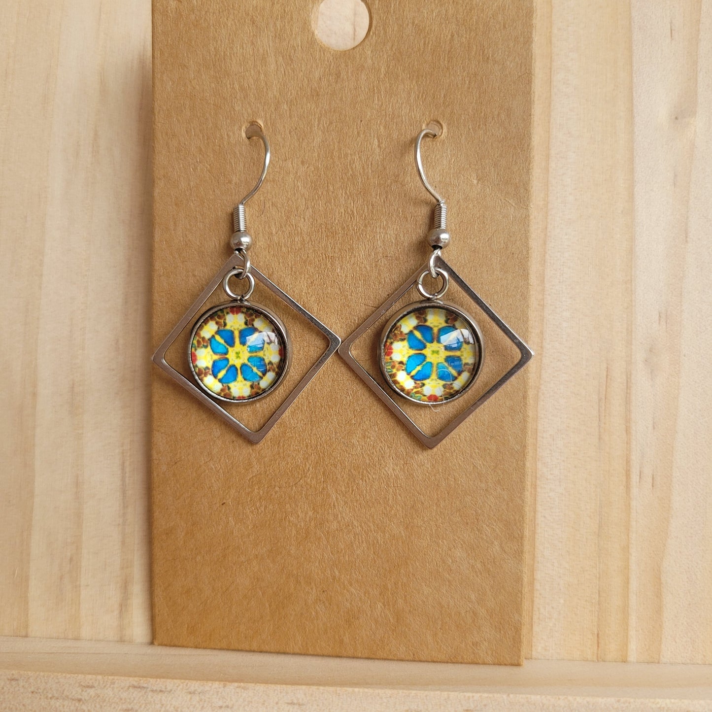 .Boucles fantaisie acier | Fleurs Losange