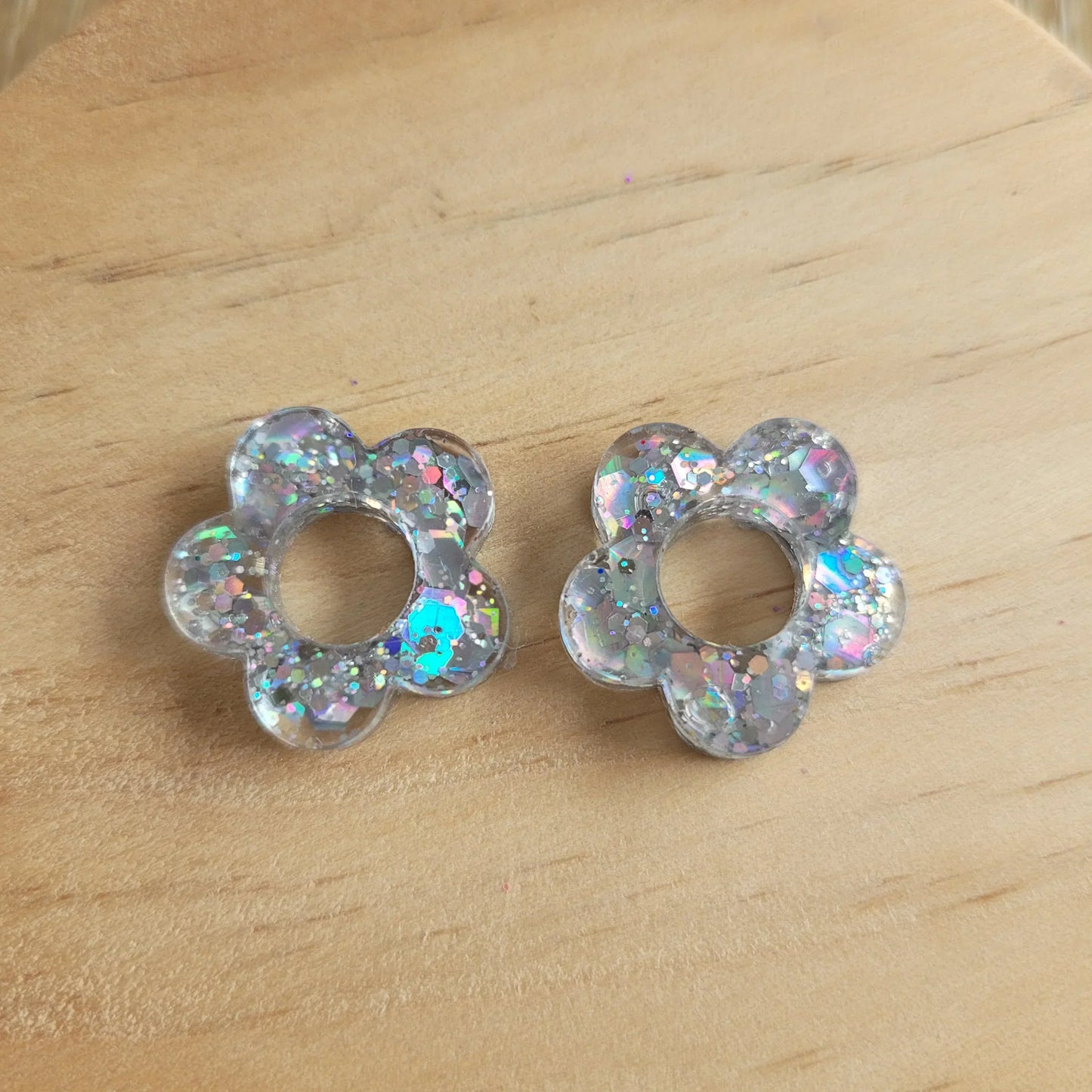 Boucles en résine | Fleurs Argent - L'Atelier de MyMy
