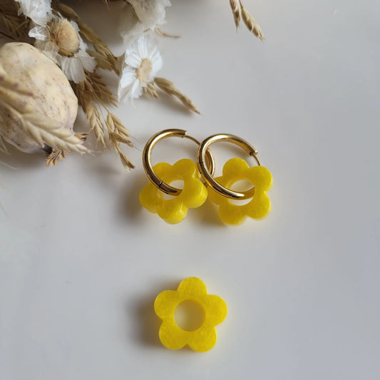 Boucles en résine | Fleurs Nacrées Jaune - L'Atelier de MyMy