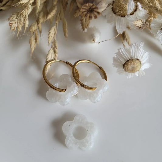 Boucles en résine | Fleurs Nacrées interchangeables ~ Au choix ~ - L'Atelier de MyMy