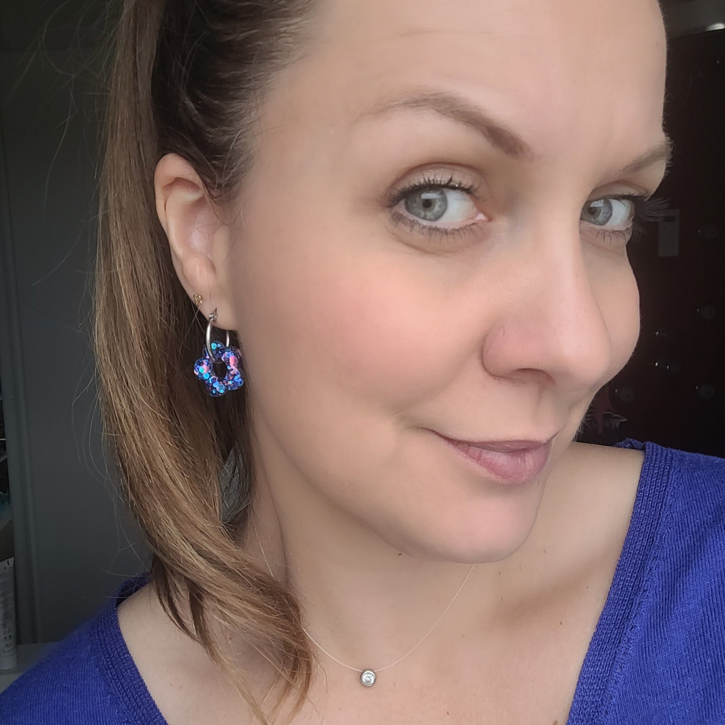 Boucles en résine | Fleurs Bleue et Rose