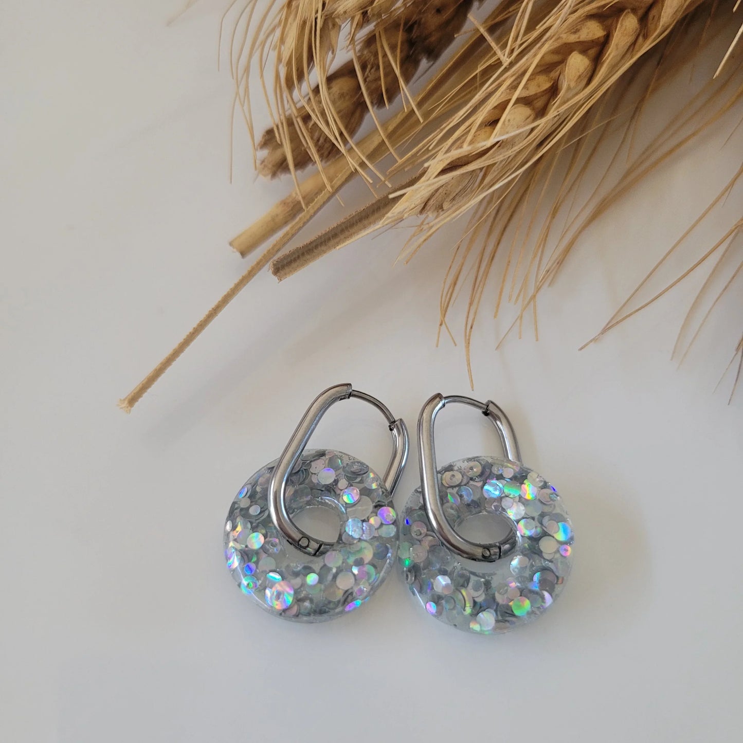 Boucles en résine | Donuts Argenté - L'Atelier de MyMy