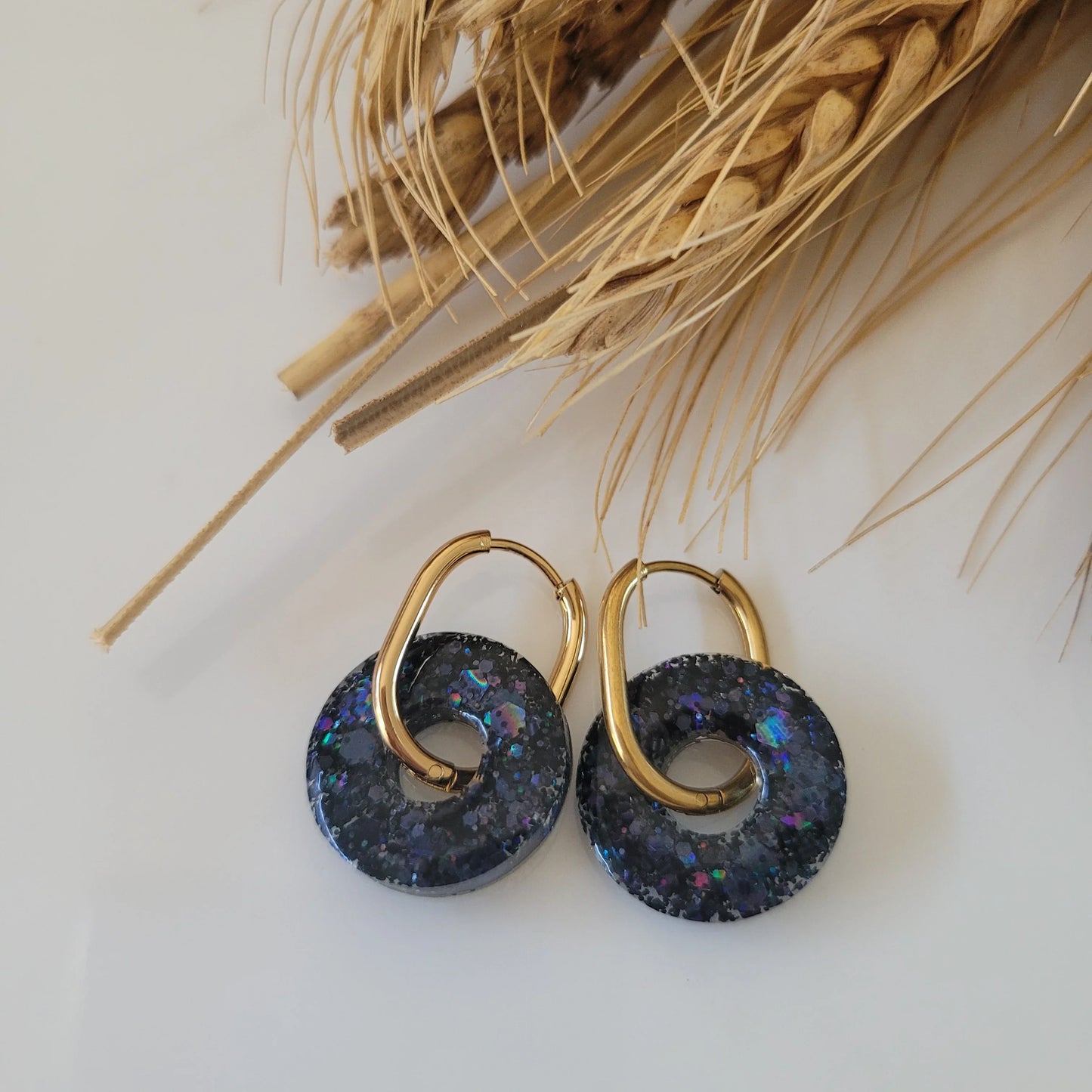 Boucles en résine | Donuts Noir - L'Atelier de MyMy