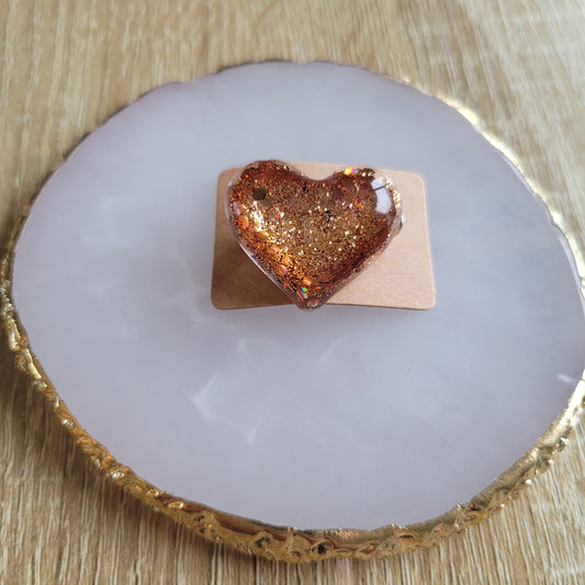 Broche en résine | Cœur champagne