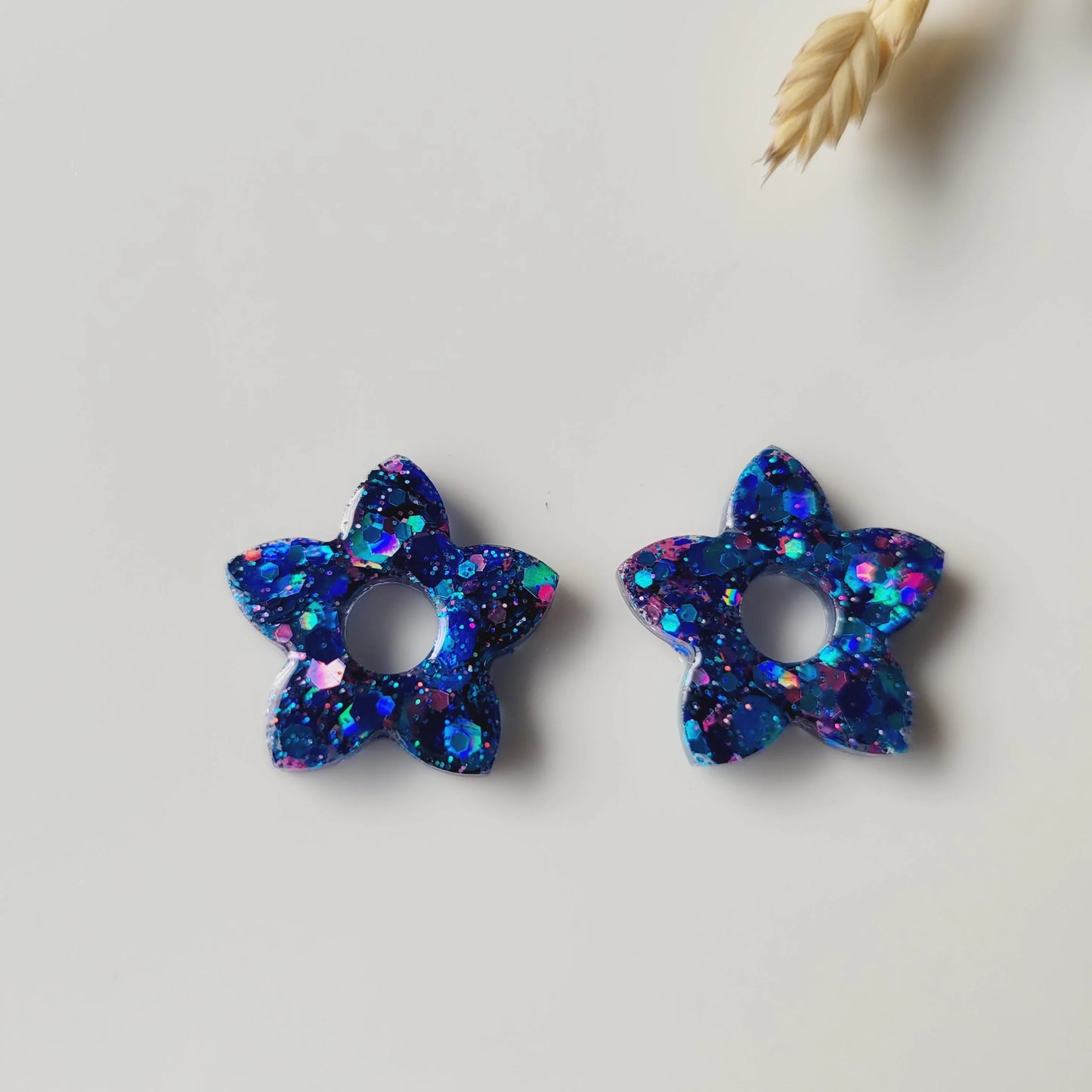 Boucles en résine | Fleurs de Tiaré interchangeables sans attaches ~ Au choix ~ - L'Atelier de MyMy