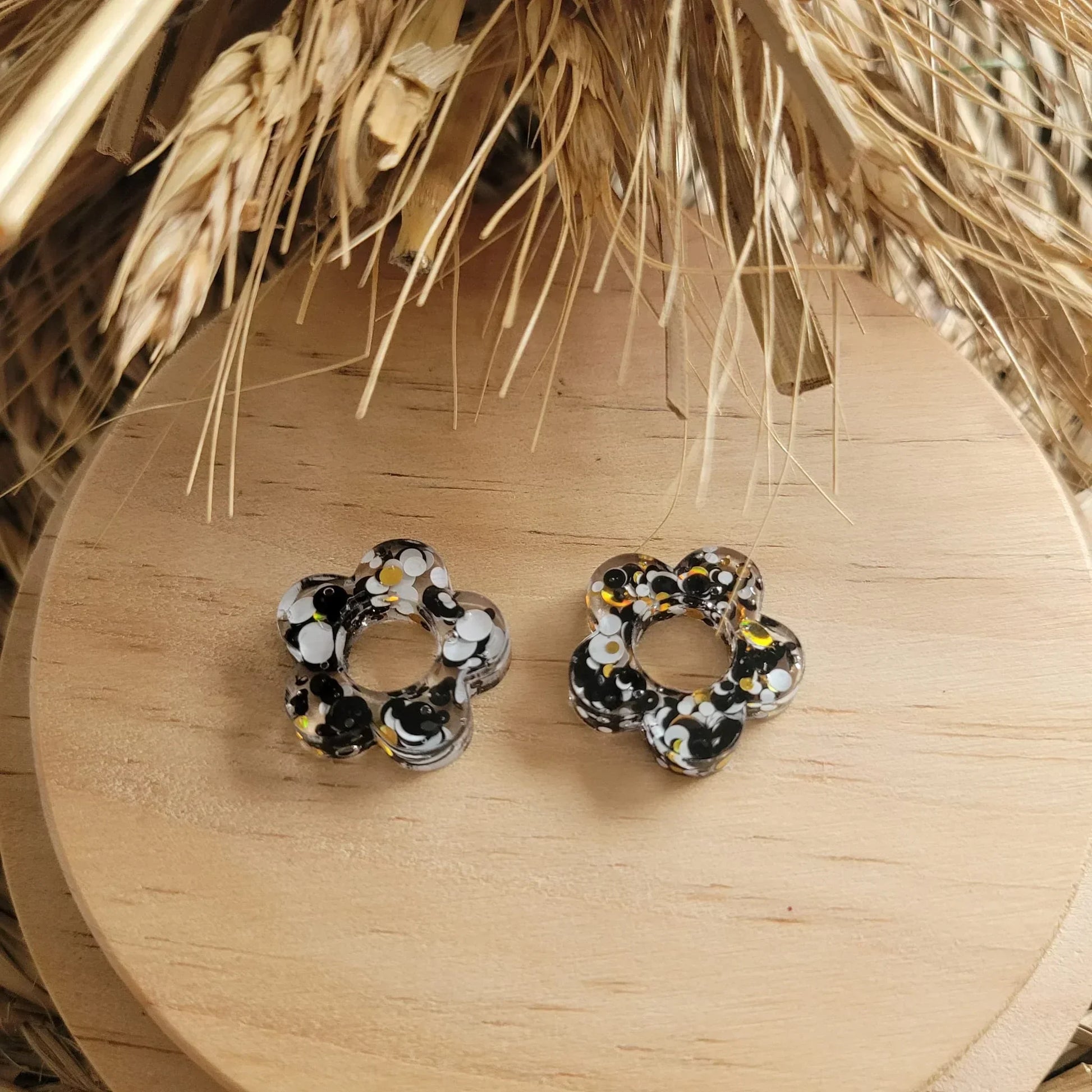 Boucles en résine | Fleurs interchangeables sans attaches ~ Au choix ~ - L'Atelier de MyMy