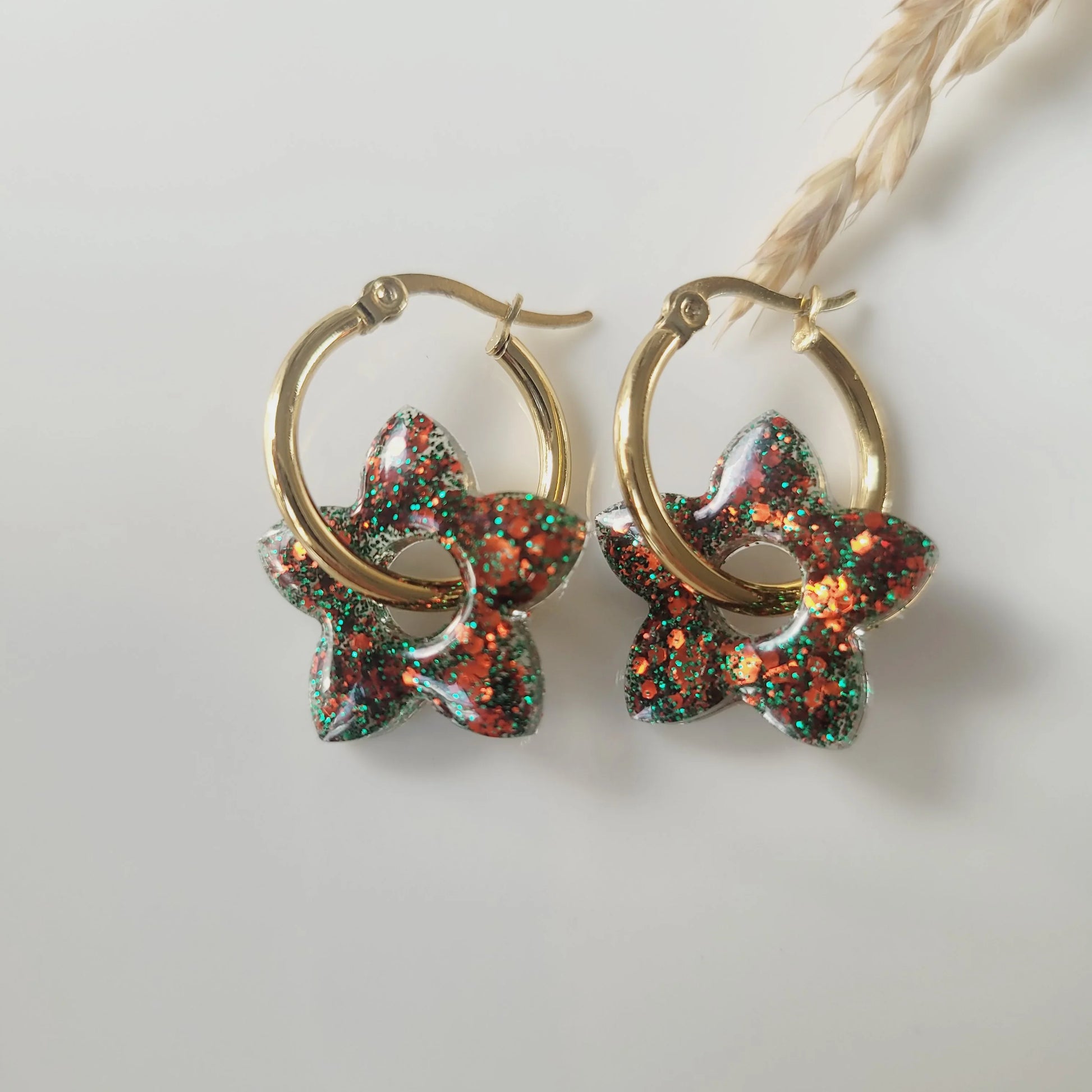 Boucles en résine | Fleurs de Tiaré Rouge & Vert - L'Atelier de MyMy