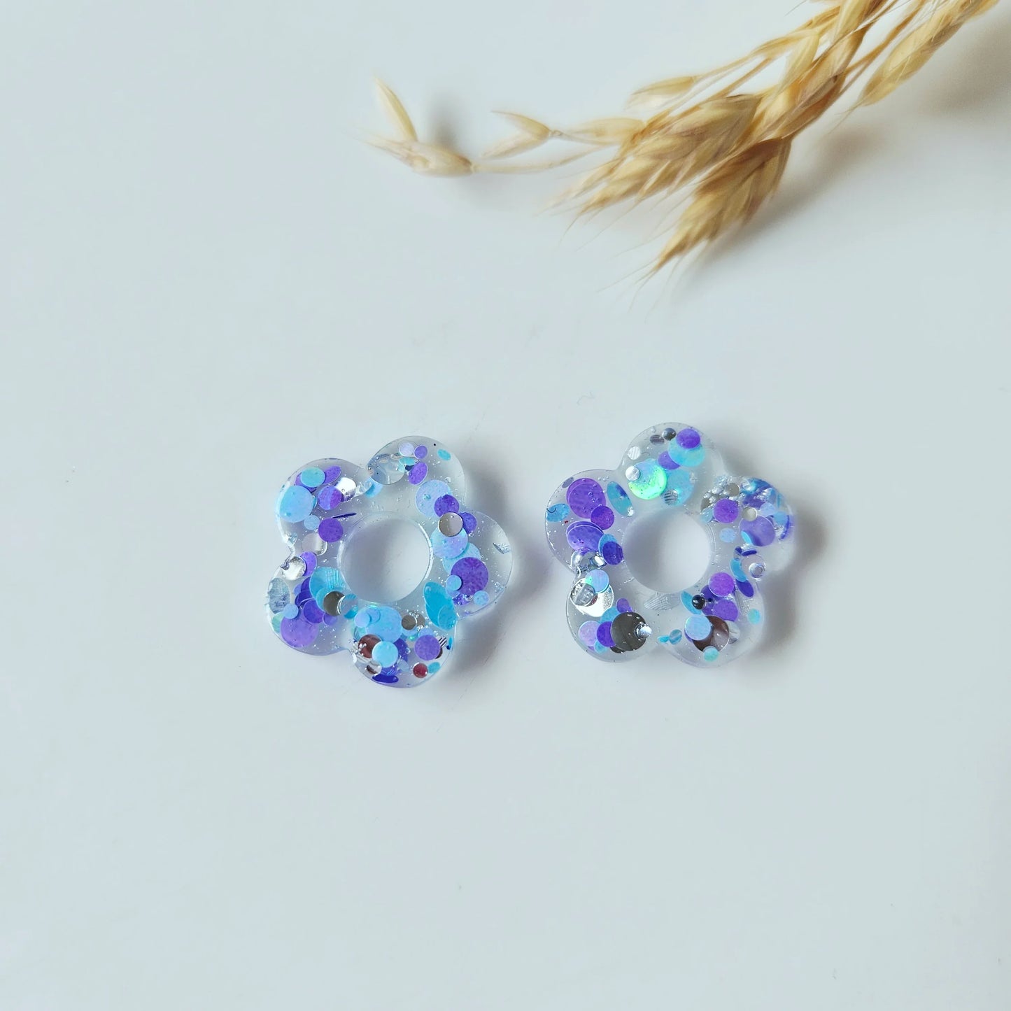 Boucles en résine  | Fleurs interchangeables sans attaches  ~ Au choix ~