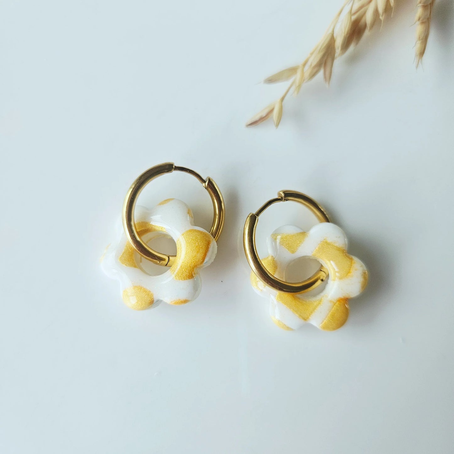 Boucles argile polymère | Pampilles Floréa Blanc et Or