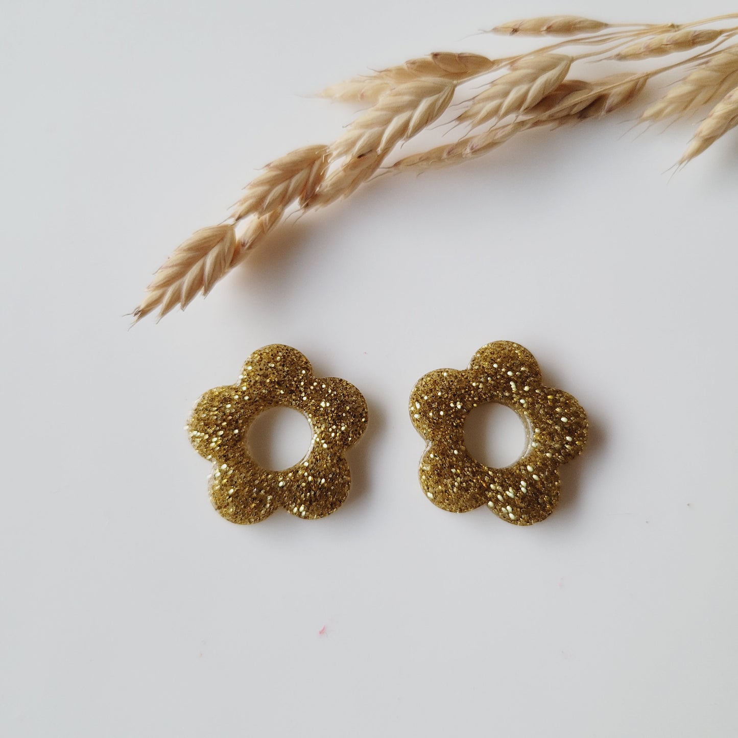 Resin earrings | Interchangeable flowers without clasps ~ Your choice ~