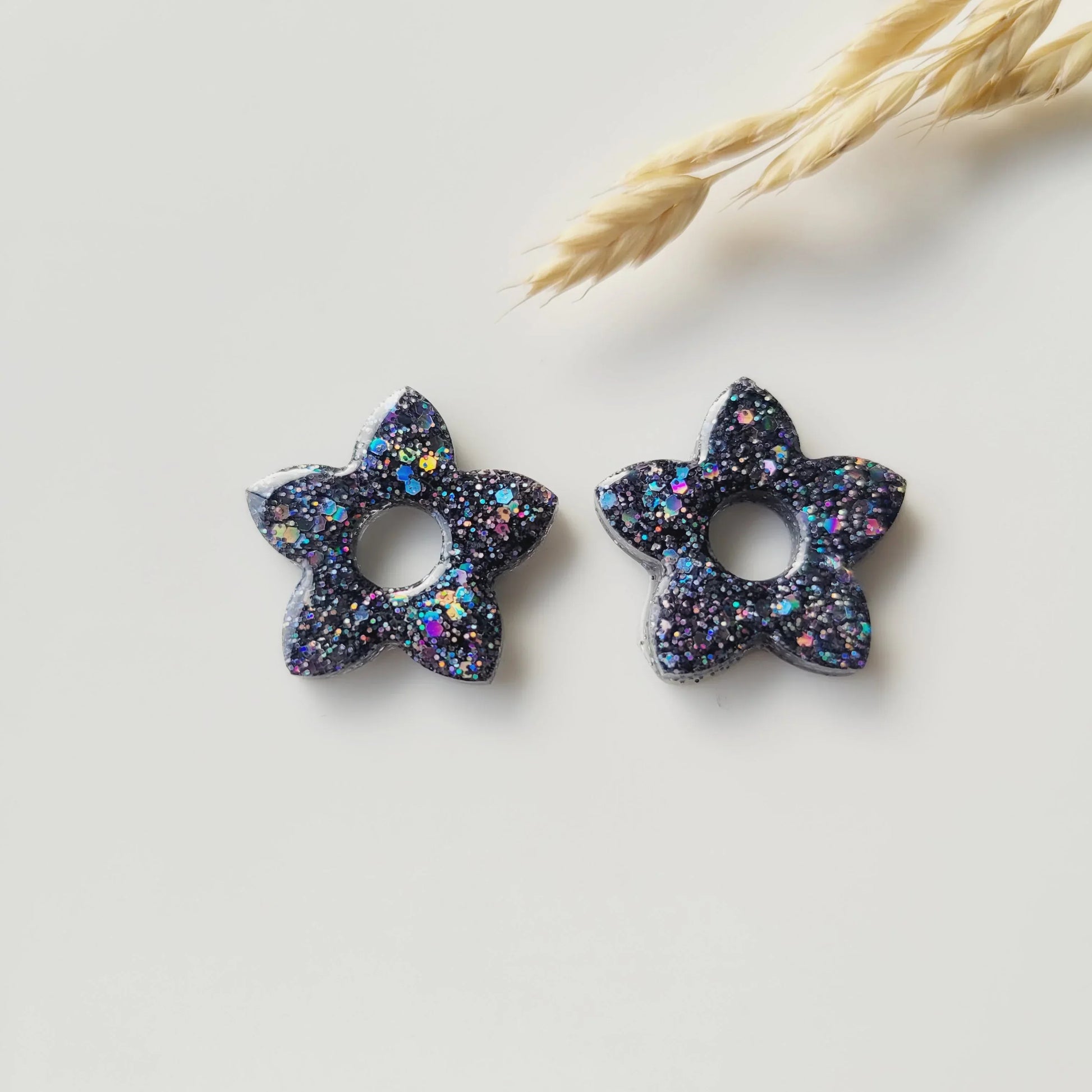 Boucles en résine | Fleurs de Tiaré Métallisées - L'Atelier de MyMy