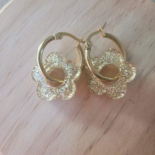 .Boucles en résine | Fleurs Dorées