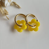 Boucles en résine | Fleurs Nacrées Jaune
