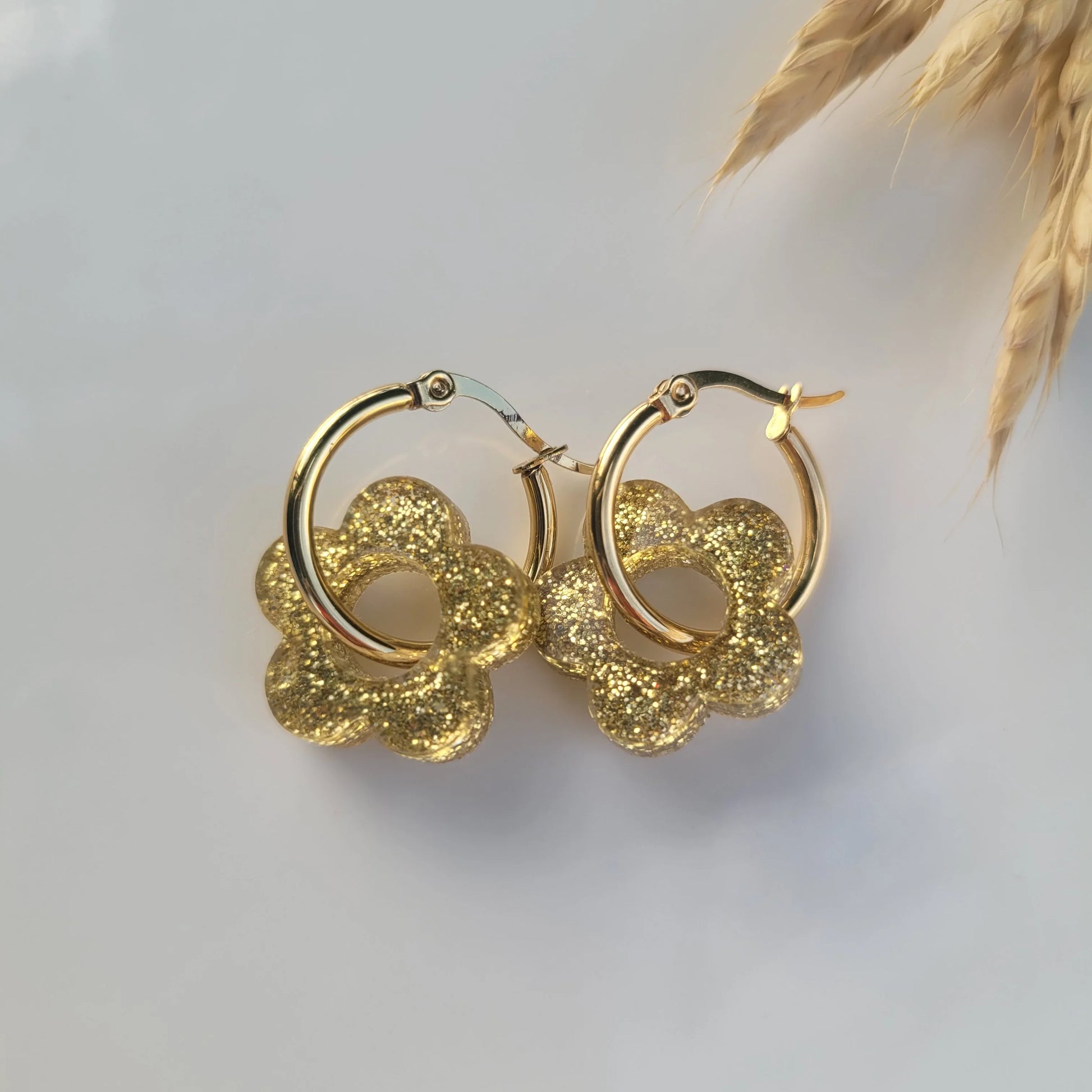 Boucles en résine | Fleurs Dorées - L'Atelier de MyMy