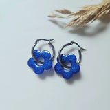 Boucles en résine | Fleurs Bleu Roi