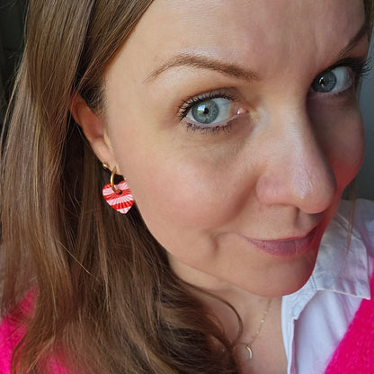 Boucles argile polymère | Cœur sculpté rouge et rose