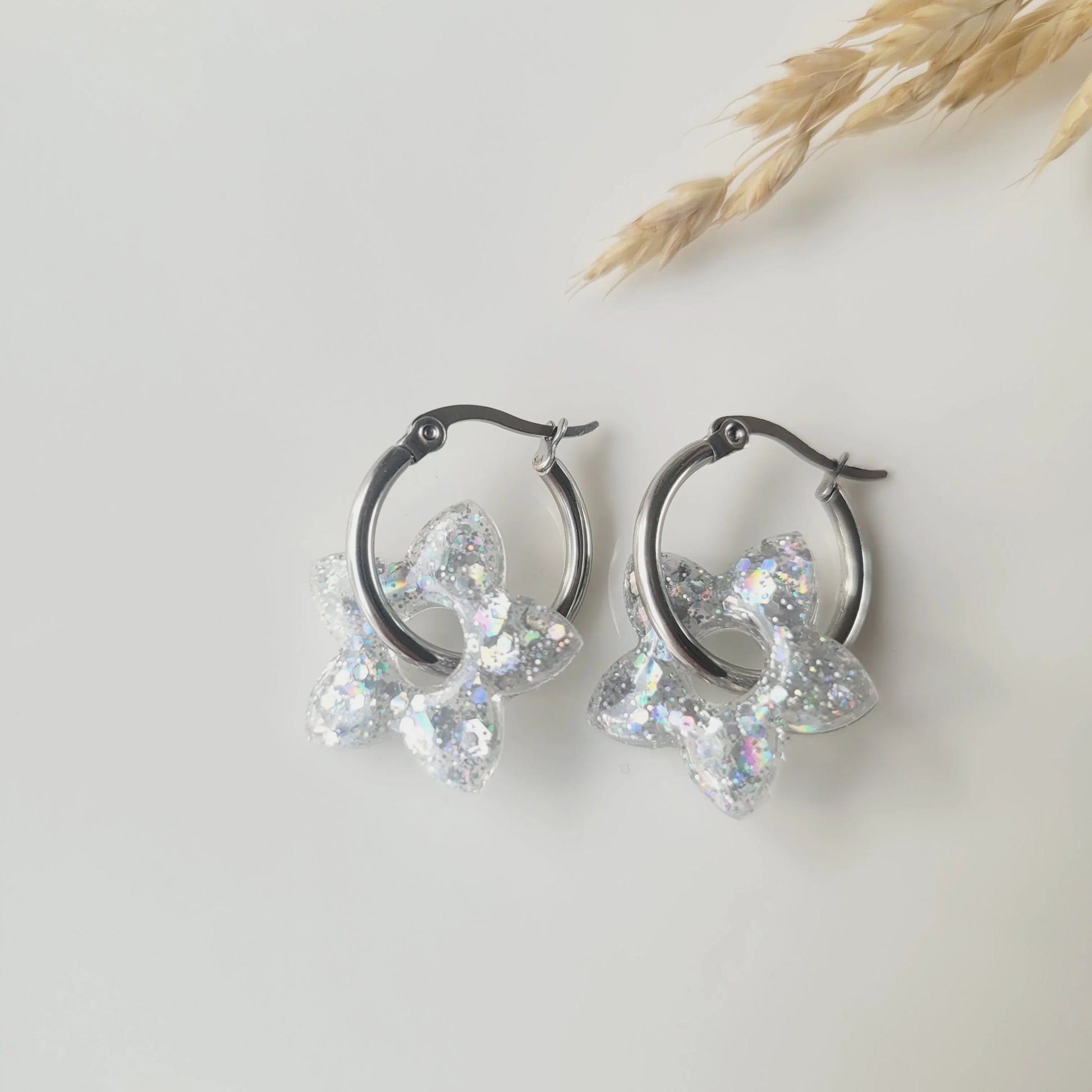 Boucles en résine | Fleurs de Tiaré Argent - L'Atelier de MyMy
