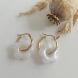 Boucles en résine | Fleurs Nacrées Blanc