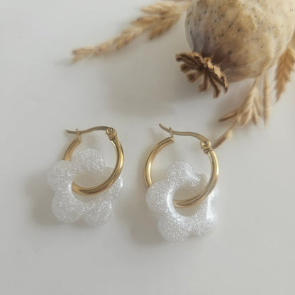 Resin Earrings | White Pearl Flowers