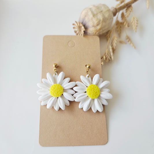 Boucles argile polymère | Pâquerettes