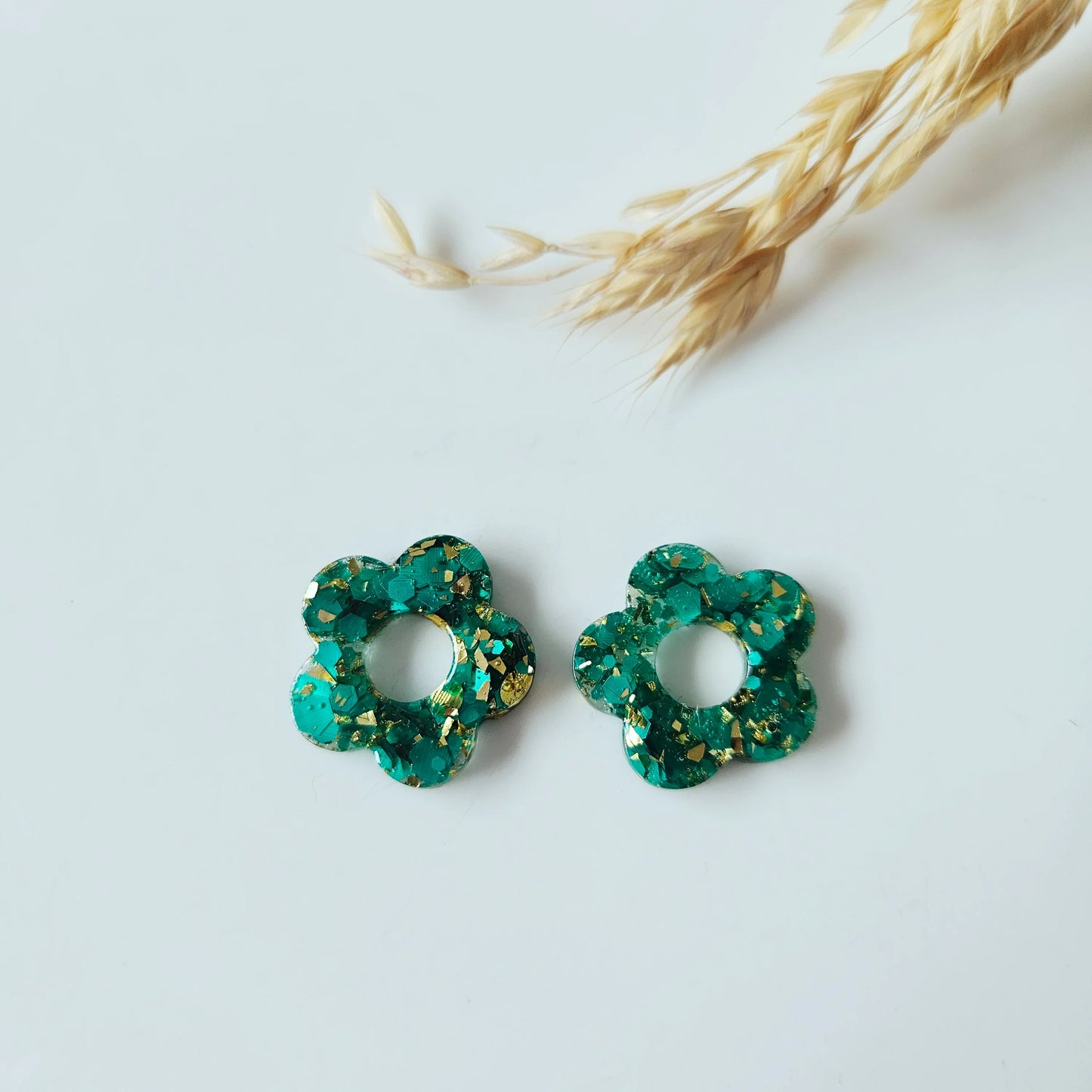Boucles en résine  | Fleurs interchangeables sans attaches  ~ Au choix ~