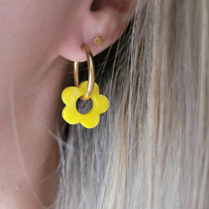 Boucles en résine | Fleurs Nacrées Jaune - L'Atelier de MyMy
