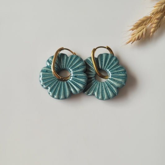 ..Boucles argile polymère | Flower vertes